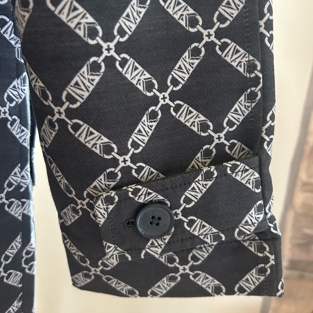 2PC. Michael Kors Empire Logo Jacquard Balmaccan Coat Sz. M W/Matching Handbag🖤🤍 - Picture 5 of 16